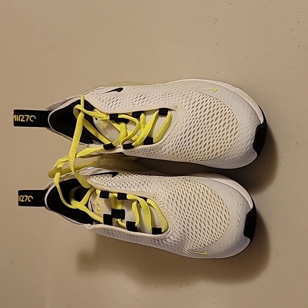 Sneaker
